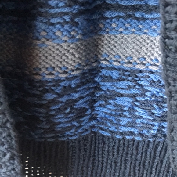 Hand knit Thunderbird yolk sweater - Picture 3 of 8